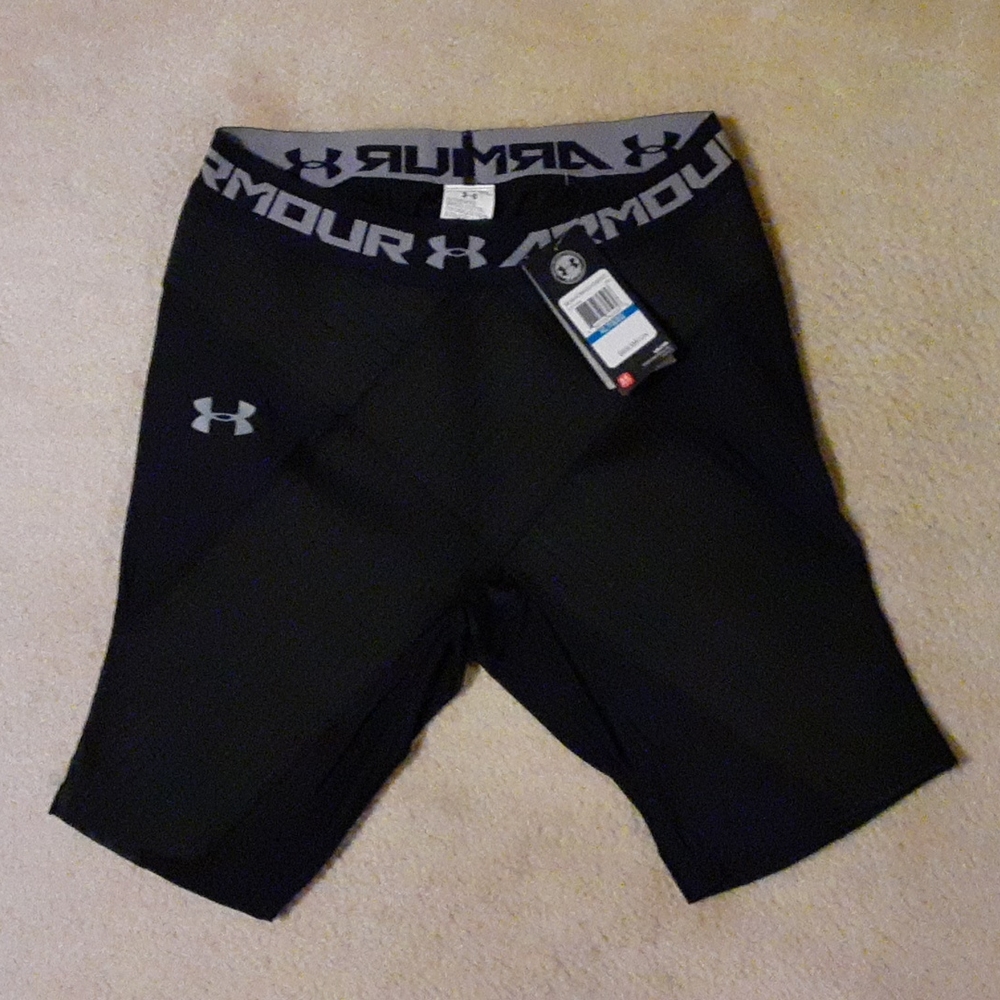 Mens XL UA heat gear
